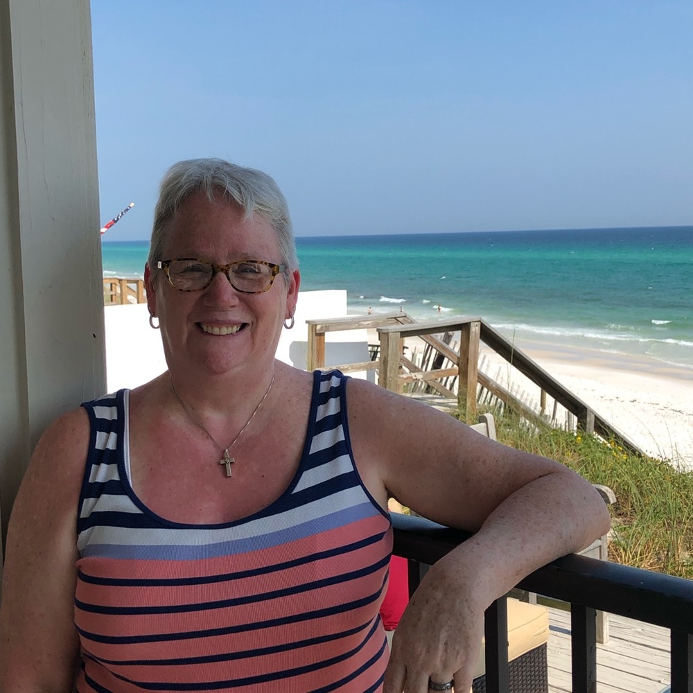 Meet your Posher, Debbie